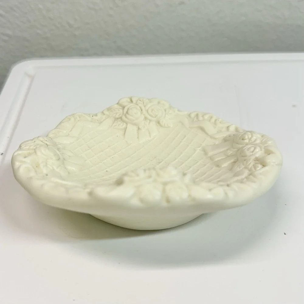 Vintage Off White Bisque Porcelain Rose Ribbon Ring Trinket‎ Dish 4.75